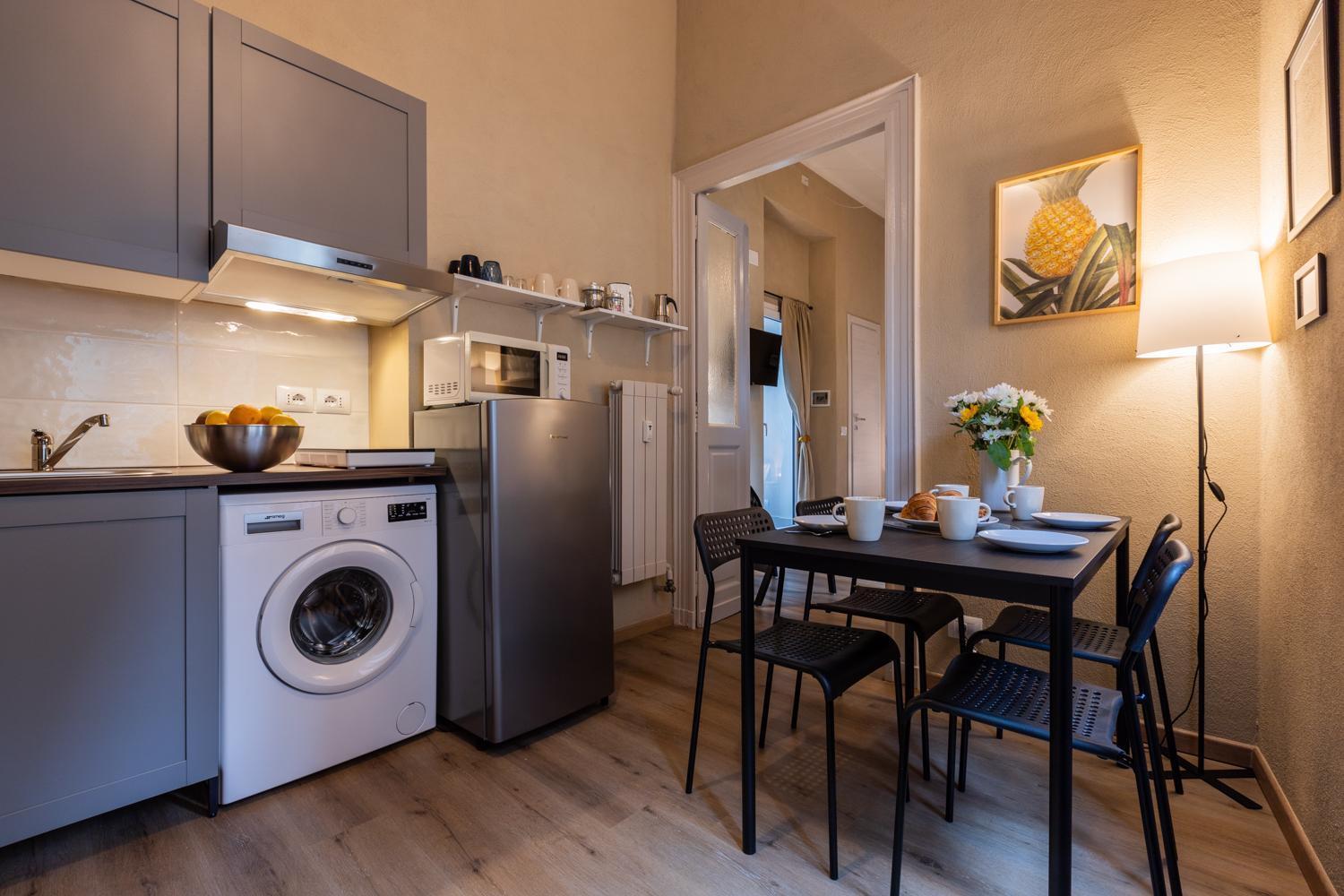 Giorgia Home, Porta Susa Station